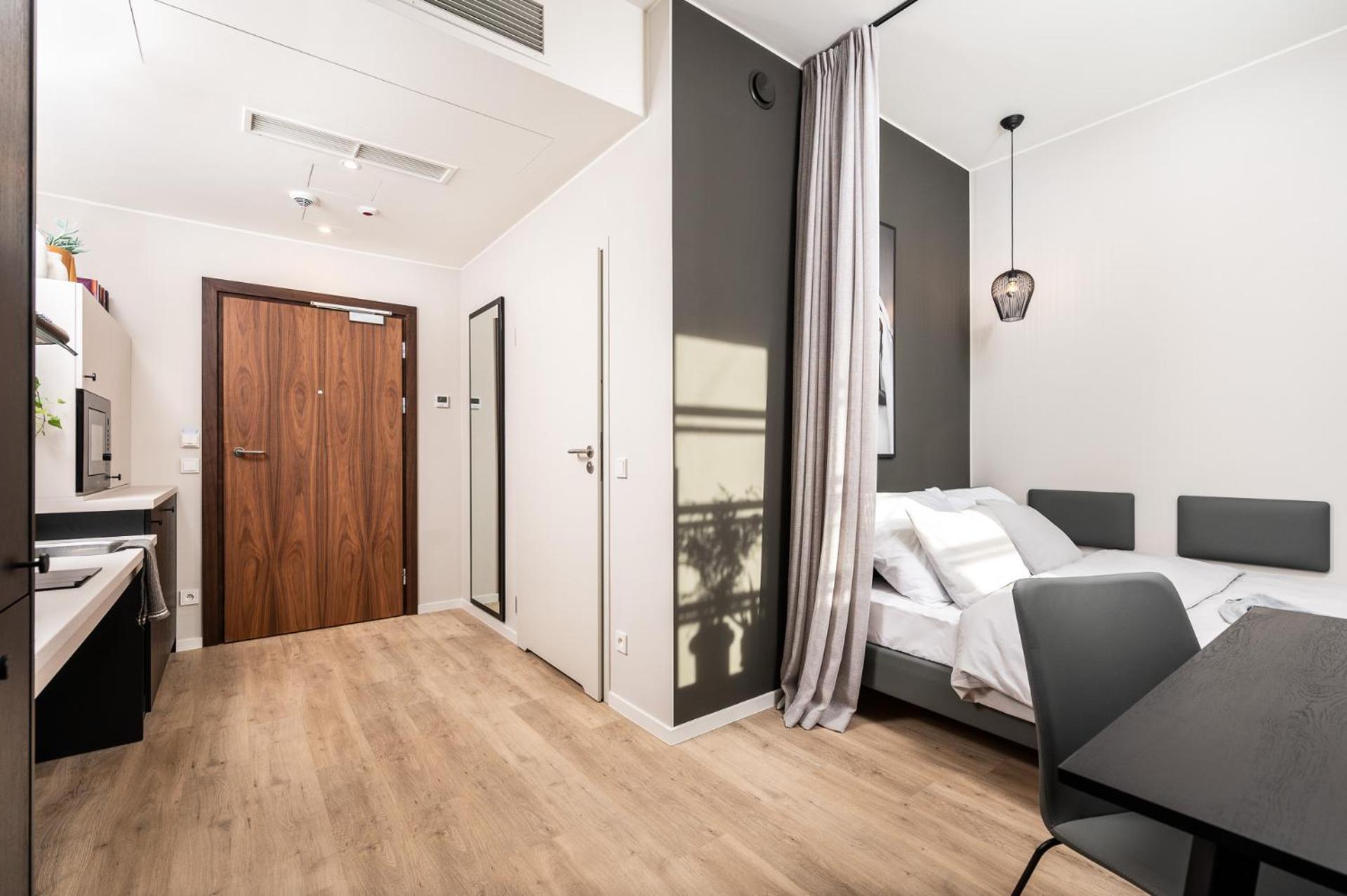 Апарт отель Milestone Krakow Center Urban Living Экстерьер фото